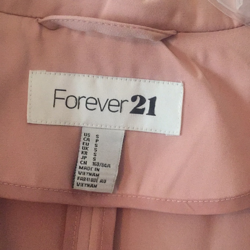 Blazer - Picture 3 of 5